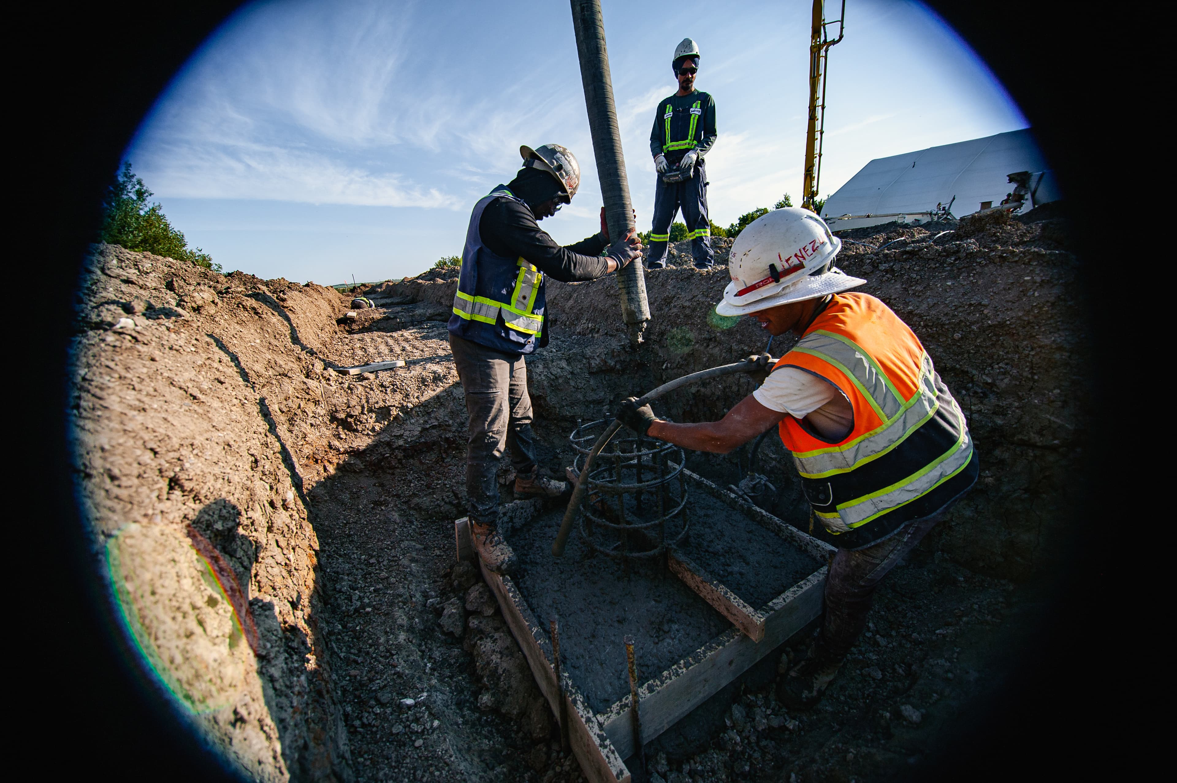 The Pioneer of Construction Photography: The First to Document the Building Process