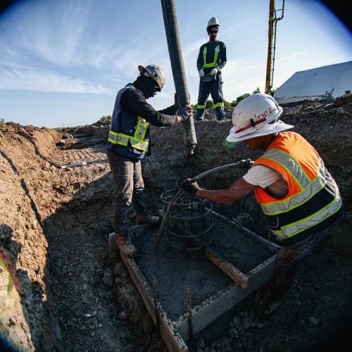 The Pioneer of Construction Photography: The First to Document the Building Process