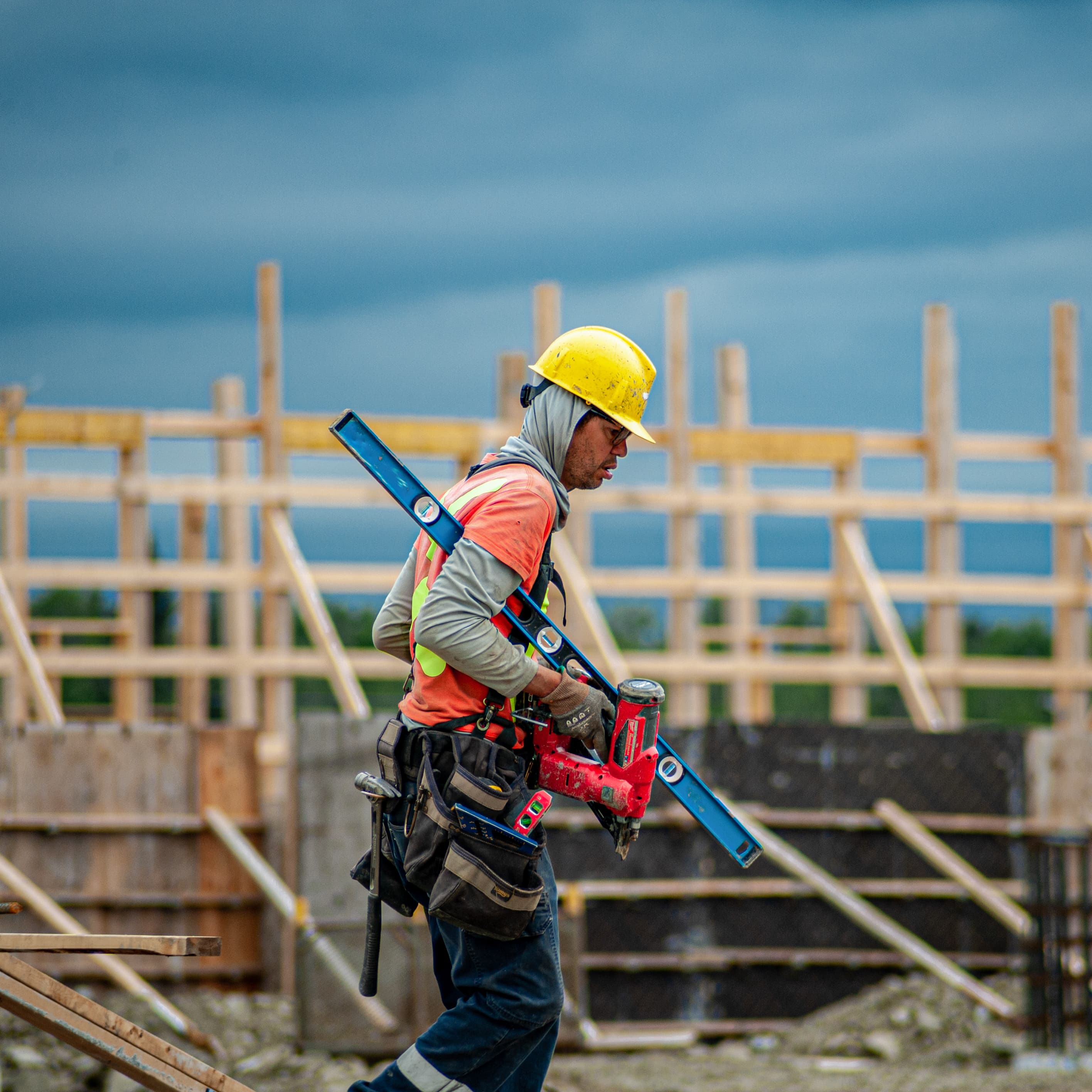 SimonProduction The Pioneer of Construction Photography: The First to Document the Building Process